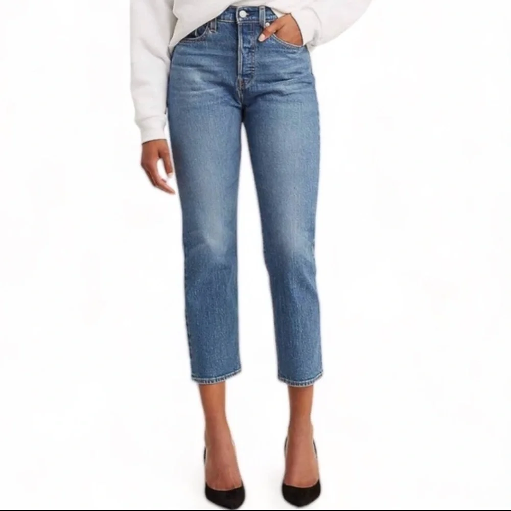 Levi's Women's Premium Wedgie Straight Jeans‎ Size 28 X 28 NEW/NWT